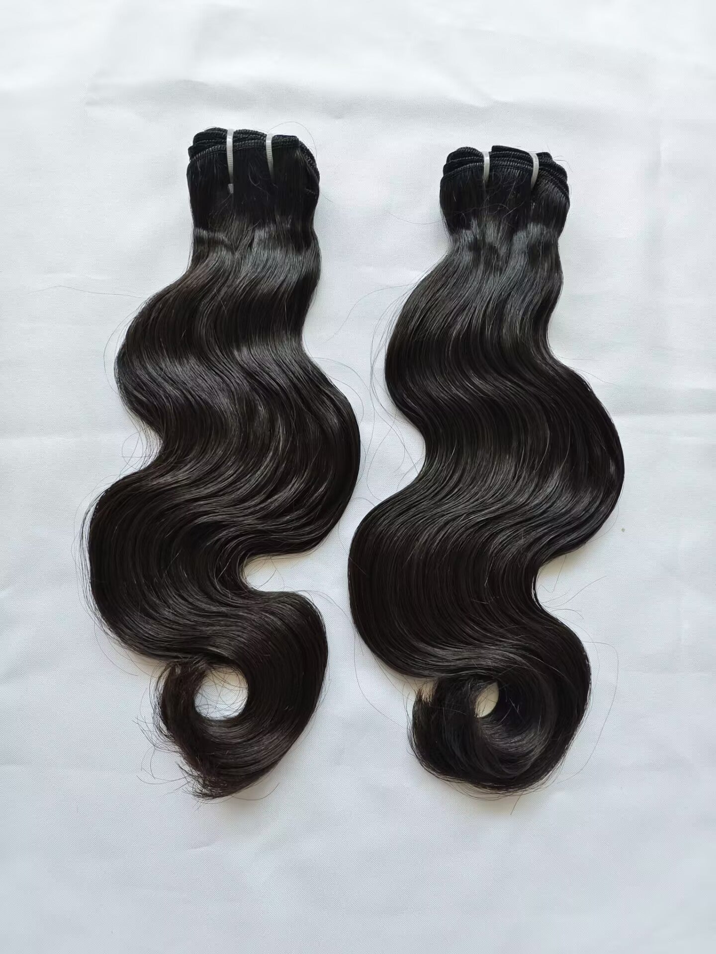 Double Drawn Body Wavy hair Last 5 Years Raw Body Wave Human Hair Bundles Natural Color, One Donor  Double Drawn Wavy Raw Virgin Human Hair Bundle