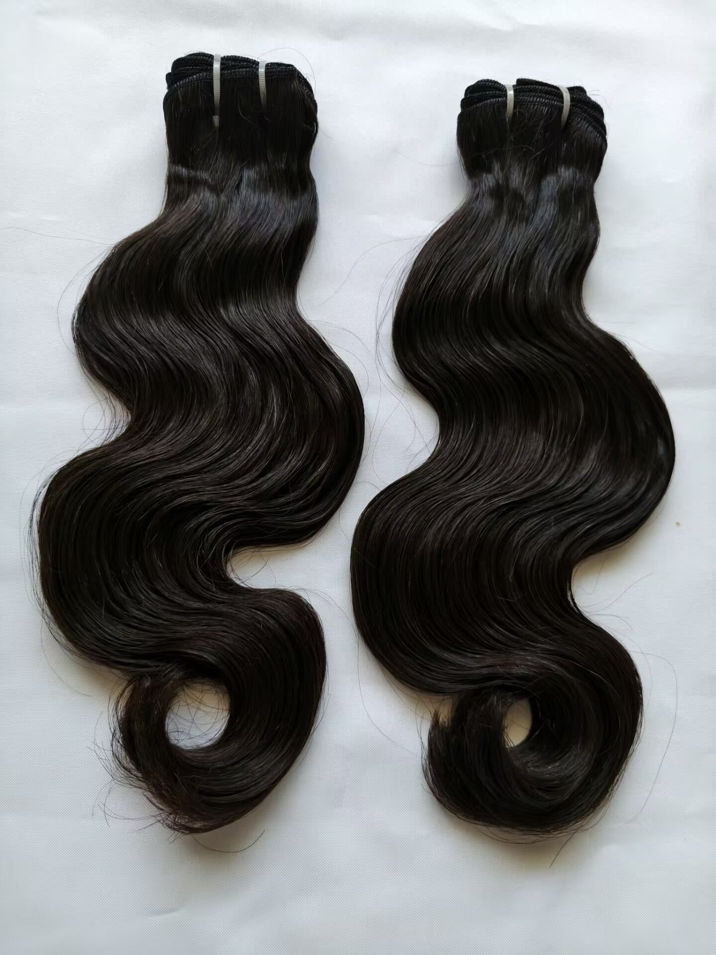 Double Drawn Body Wavy hair Last 5 Years Raw Body Wave Human Hair Bundles Natural Color, One Donor  Double Drawn Wavy Raw Virgin Human Hair Bundle
