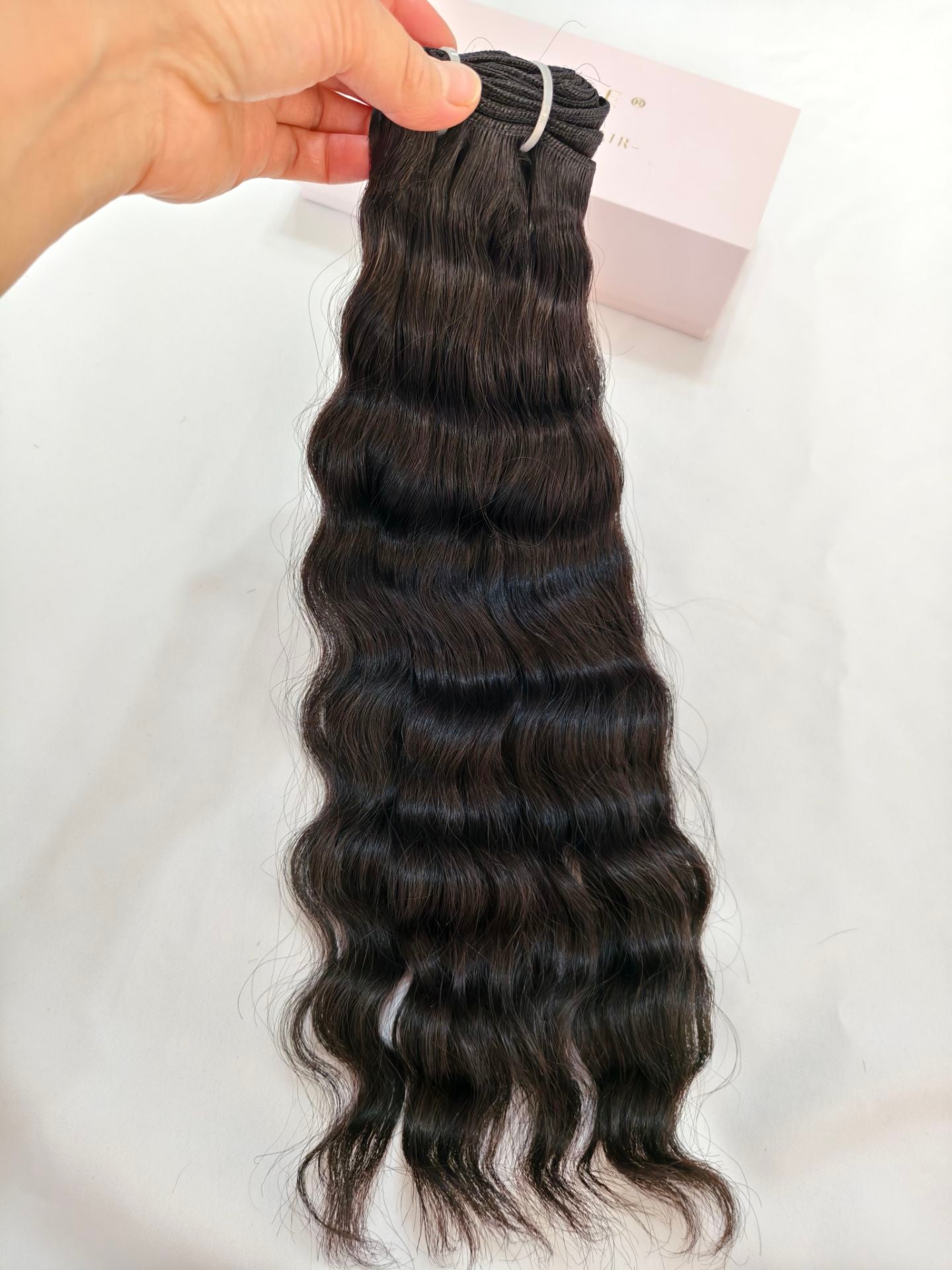 Last 5 Years Wavy Human Hair Bundles Natural Color, One Donor Wavy Raw Virgin Human Hair Bundle