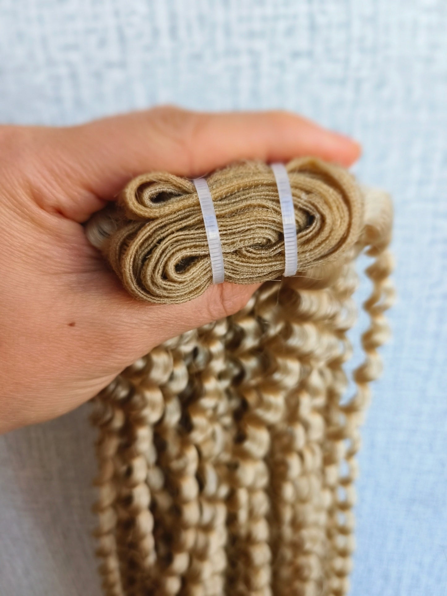 Luxury Light Blonde 3c 4a kinky curly human hair bundles-use raw one donor hair to bleach