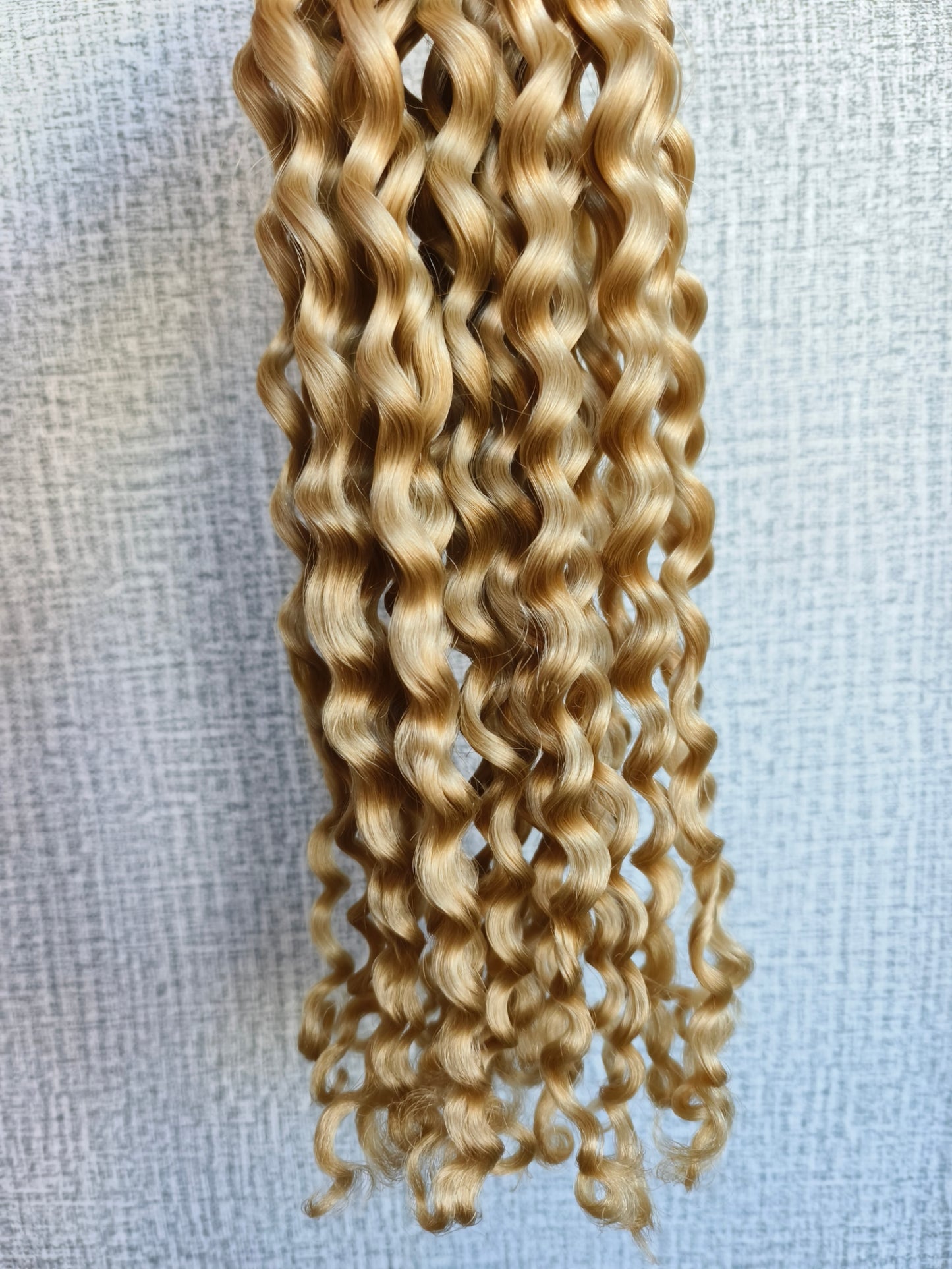 Luxury Light Blonde loose curly human hair bundles-use raw one donor hair to bleach