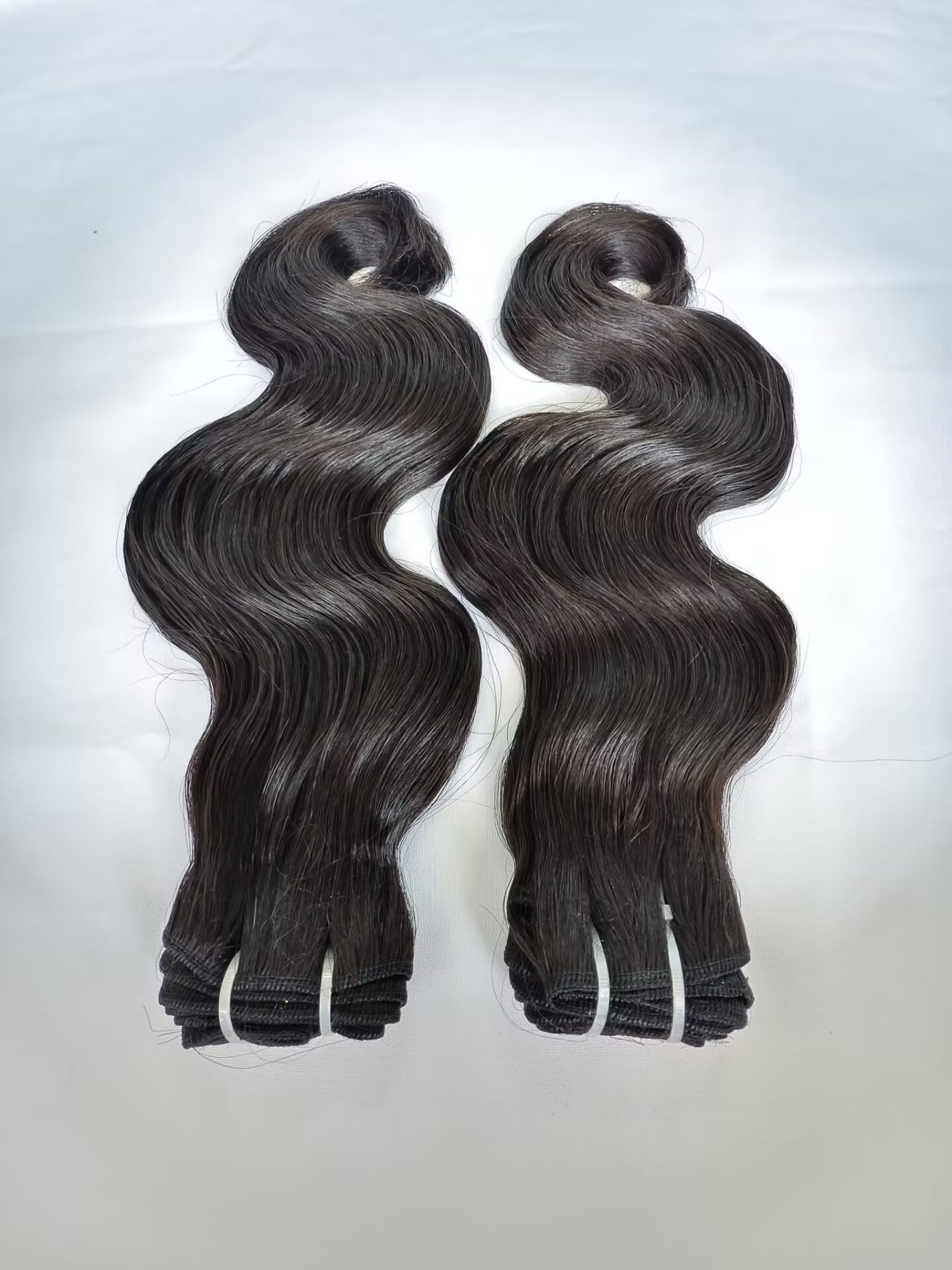 Double Drawn Body Wavy hair Last 5 Years Raw Body Wave Human Hair Bundles Natural Color, One Donor  Double Drawn Wavy Raw Virgin Human Hair Bundle
