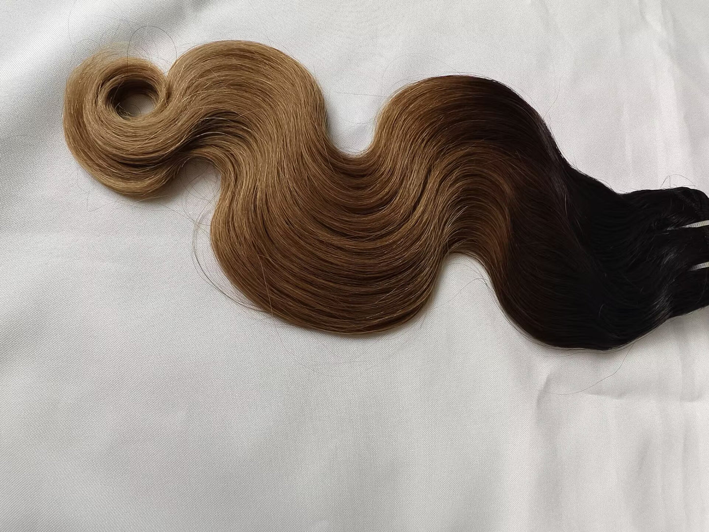 Last 5+ years raw ombre hair body wave  Human Hair Bundles 1b/4/27 color